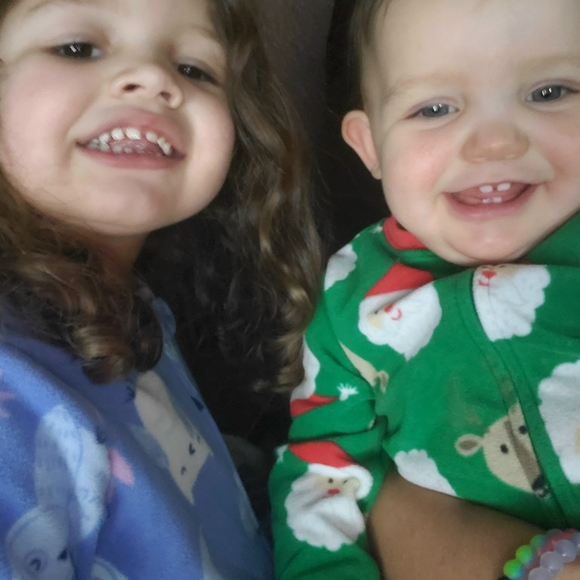 Meet your Posher, Desirae - Picture 4 of 5